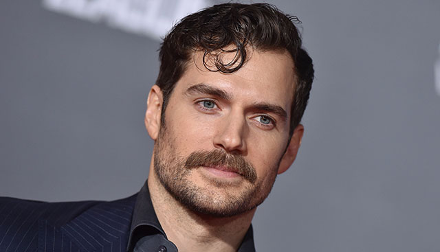 Henry Cavill não foi James Bond por conta da idade, diz diretor